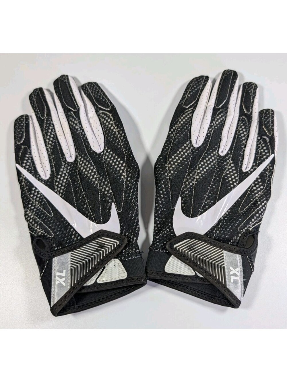 Nike Mens XL Black White Football Receiver Gloves Vapor Jet Grippy Skill Players